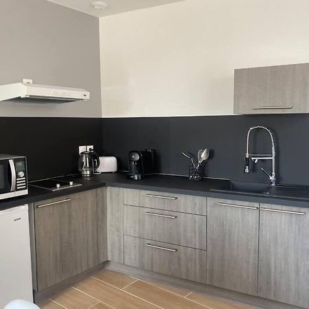 Le 102 De La Gare: Appartement Neuf Et Climatise Châlons-en-Champagne Kültér fotó