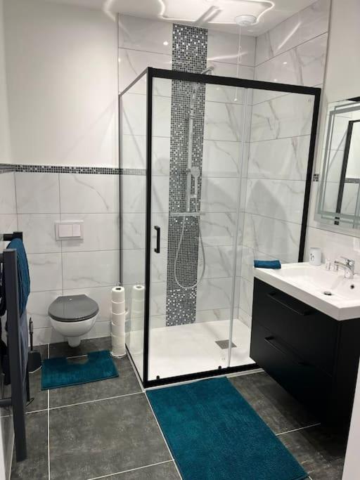 Le 102 De La Gare: Appartement Neuf Et Climatise Châlons-en-Champagne Kültér fotó